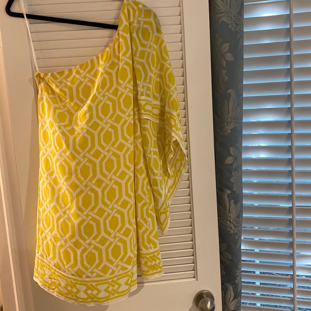 Alice and Trixie yellow one shoulder dress